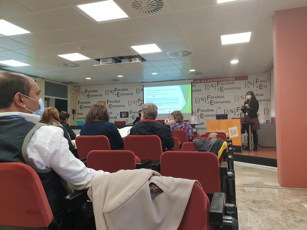 We take off the second day of the II ECGIC with Parallel Sessions: Principles, antecedents, methodologies and foundations of ECG with Dr Mercé Carreras-Solanas as a chair and Sustainability Stretegies with Dr M. Carmen Saorin-Iborra as a chair