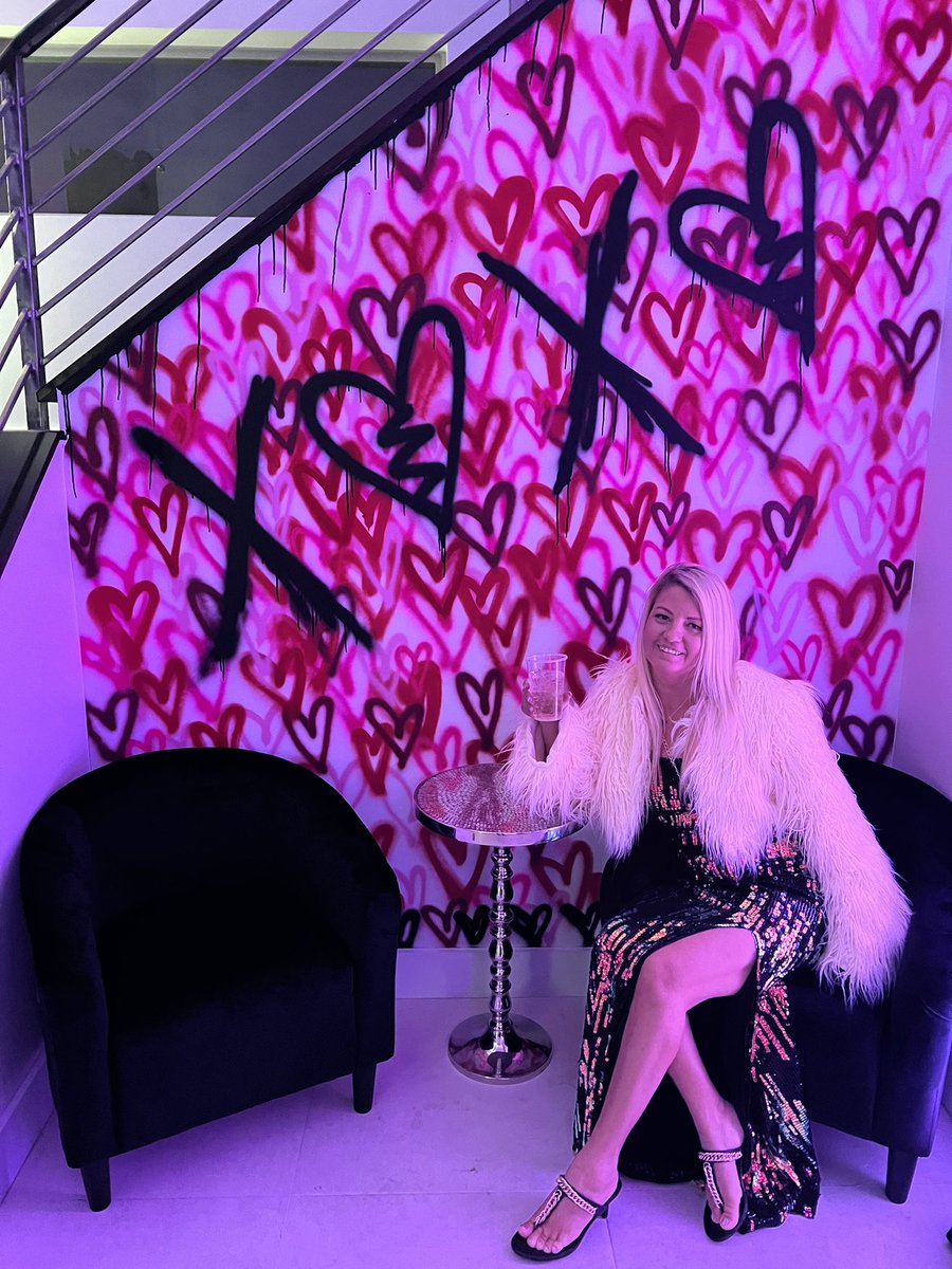 HEXTRAVELS2021's tweet photo. Red carpet at HEX Vegas party!!! #hexvegas #RedCarpet @NagaBeau https://t.co/ej0cUP33SL