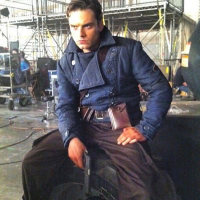 wintersange's tweet photo. dia do único velho que eu gosto. feliz aniversário bucky, seu lindo 👩‍❤️‍💋‍👨 https://t.co/f5ixcaEvCr