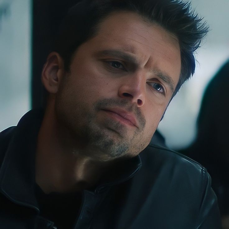 wintersange's tweet photo. dia do único velho que eu gosto. feliz aniversário bucky, seu lindo 👩‍❤️‍💋‍👨 https://t.co/f5ixcaEvCr