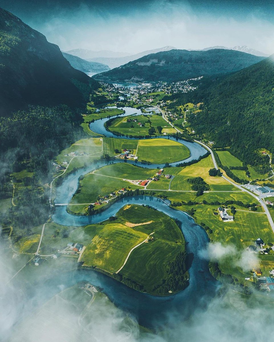 geography_point's tweet photo. Norway https://t.co/VQzlKx0I3T