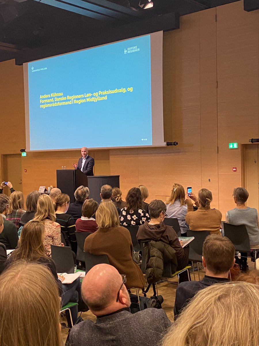 akmelvig's tweet image. Det halter med danskernes sundhed. @AndersKuhnau giver god overflyvning af den netop offentliggjorte sundhedsprofil. Alarmerende tal for unge kvinders mentale trivsel - også udfordringer på alkohol, vægt og tobak #sundhedsprofilen #sundpol #sundhedforalle