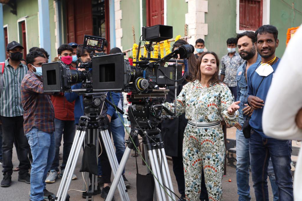 ash_rajinikanth's tweet photo. And back to work again ….good to be back ! #musafir #payani #sachari #yatrakkaran https://t.co/8Y4WDI1nDR