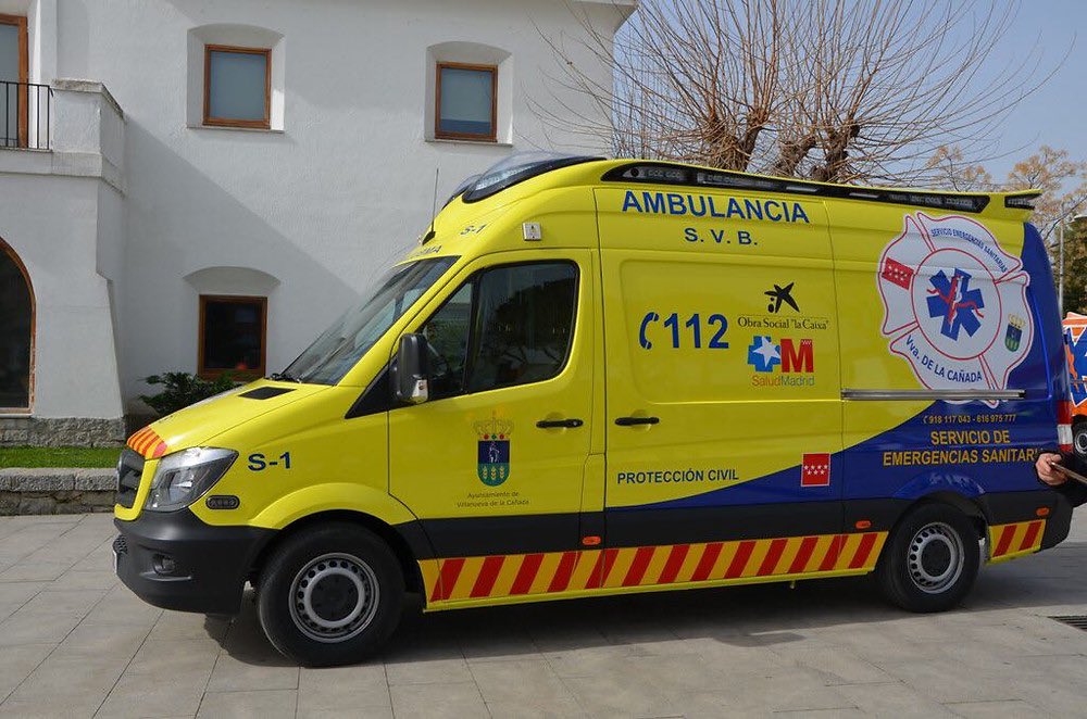 EMSFormacion's tweet photo. Hoy formamos a los Técnicos en Emergencias Sanitarias del Servicio Municipal de Emergencias del @AytoVDLCanada en una puesta al día del #desfibrilador #monitor LIFEPAK15. 
#TES #SVB #formaciónpráctica #emergencias https://t.co/TfOjaX6vIj