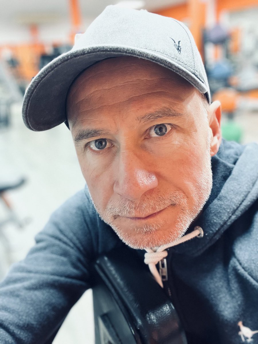 BenLangley's tweet photo. #OnTheRoadAgain #ShowFit #Gym #TheBenLangleyShow #2022 https://t.co/o9LaKCHQyT