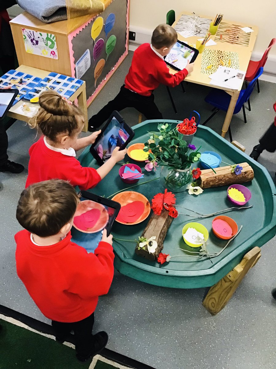 HollyfastSchool's tweet photo. Pre-school have loved using our IPads to take photos of the wild animals that have escaped in our classroom.
#photographers #wildanimalphotoshoot #capturethat https://t.co/iQjQQQ6od4