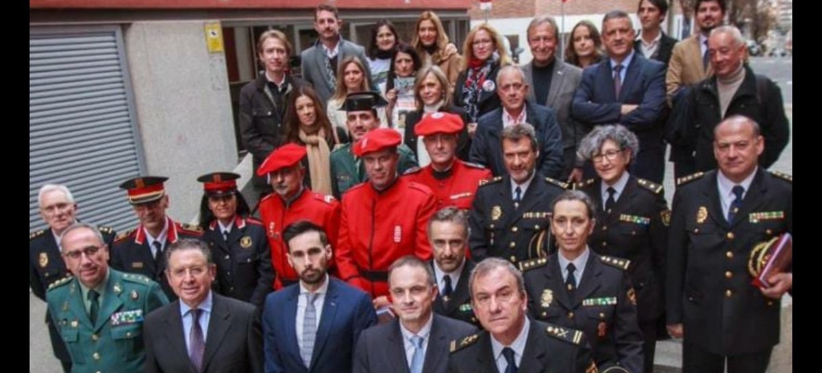 Ayer, Día de las Personas Desaparecidas, asistimos a la presentación en el Centro Nacional de Desaparecidos (CNDES) a la presentación del I Plan Estratégico. Una de las medidas a desarrollar era la creación de un Estatuto de la Persona Desparecida. Enhorabuena!!