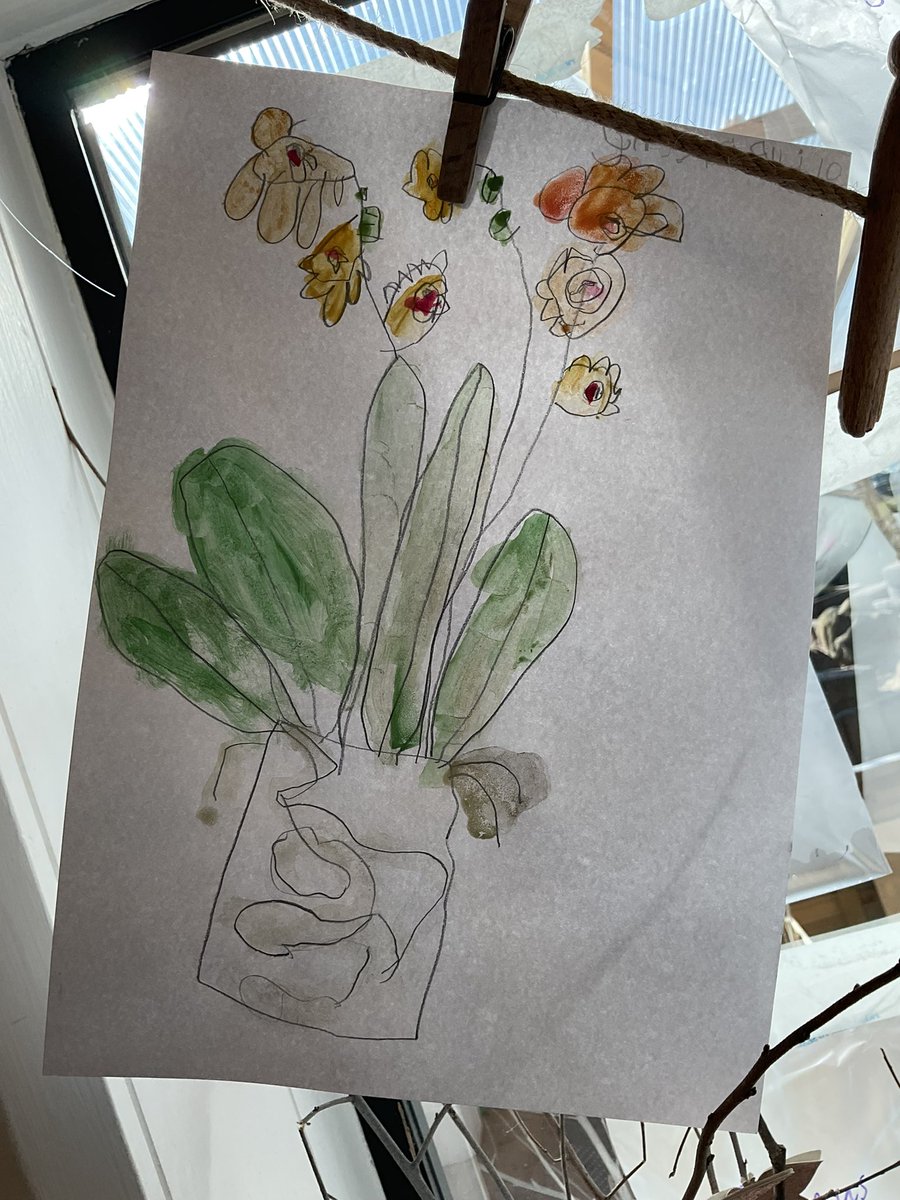 stpeters2_8's tweet photo. Spring is in the air 🌹💐 we love growing and planting and learning through nature in Reception ❤️ #EYFS #childledlearning #gardenersworld #springtime https://t.co/F3xq9p83kz