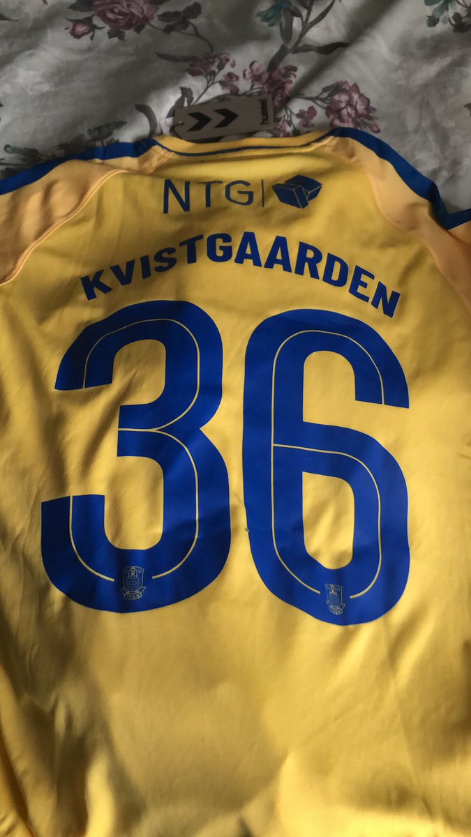 Lækkert der lige tikker en pakke ind med en Chris Katon… Mathias Kvistgaarden trøje 💙💛
#bif #kvistgaarden
