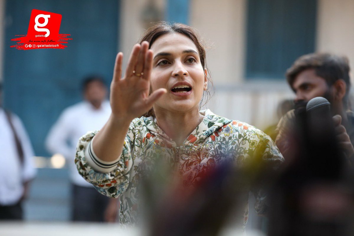 galattadotcom's tweet photo. The moment we have all been waiting for is here- #AishwaryaRajinikanth gets back on the director's chair 🎬

@ash_r_dhanush

#musafir #payani #sachari #yatrakkaran https://t.co/BvctEJWWfr