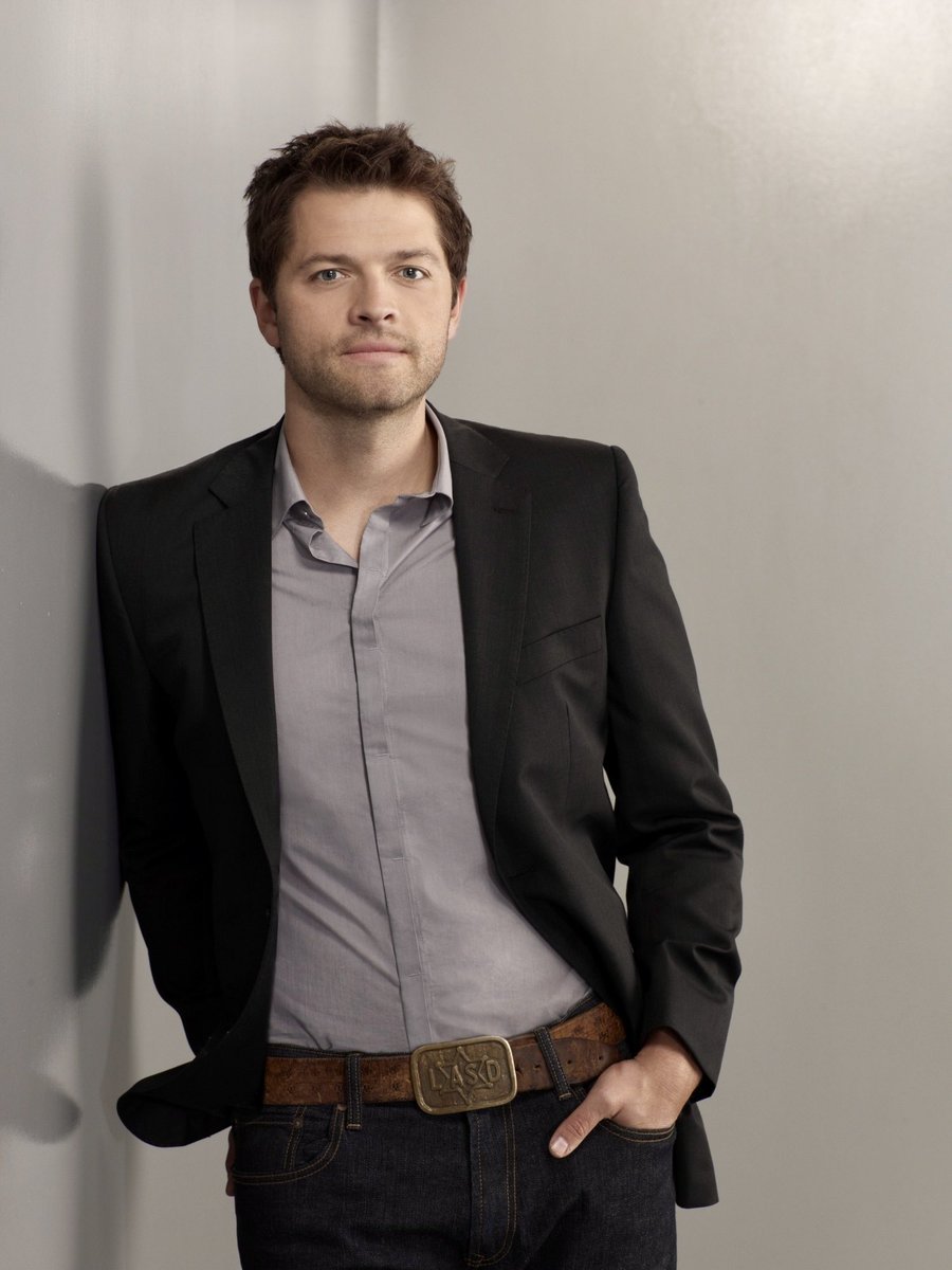 AngelGraceCas's tweet photo. Can we discuss this guy? Don't you just love him. He such an incredibly inspiring human with a beautiful heart. I have never had the pleasure of meeting him in person but I see it in everything he does. I won't hear a bad word said about him. He does so much for this world ❤ https://t.co/rhDEvOOHlT