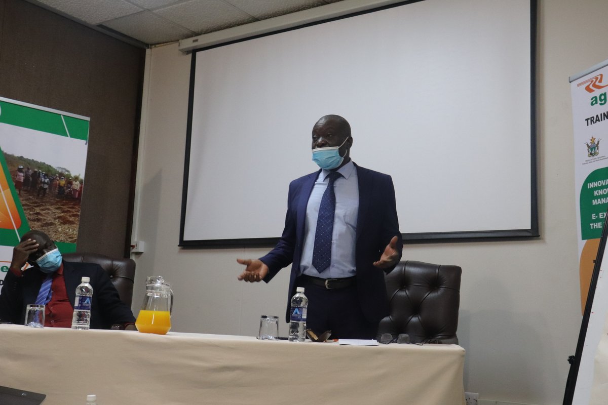 WHH_Zimbabwe's tweet photo. The Chief Director of Agritex Mr Tapererwa addressing the Inservice training and digitisation exit strategy workshop organised by @zakis_zagp. The workshop covers the long term institutionalization of the digital innovations the ZAKIS project has developed. https://t.co/cbBzicnOKC