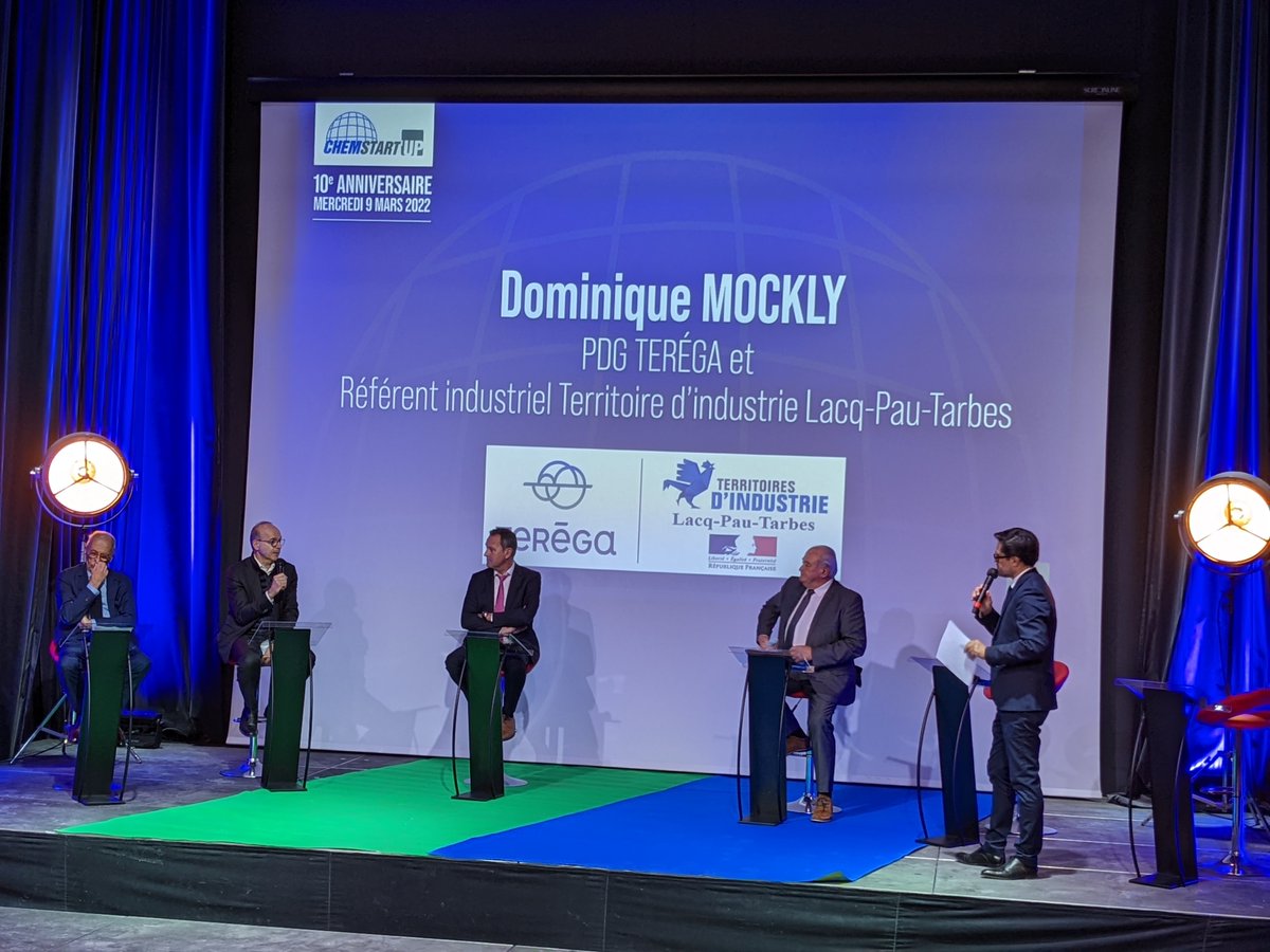 Teregacontact's tweet photo. Hier, notre PDG @DominiqueMockly était invité aux 10 ans de #CHEMSTARTUP, plateforme technologique gérée par @chemparc  qui accueille de jeunes entreprises de #chimie 👩‍🔬 sur le bassin de #Lacq, véritable "poumon industriel" du #Béarn.

#innovation #AccélérateurdAvenir https://t.co/AefwMsSuJ1