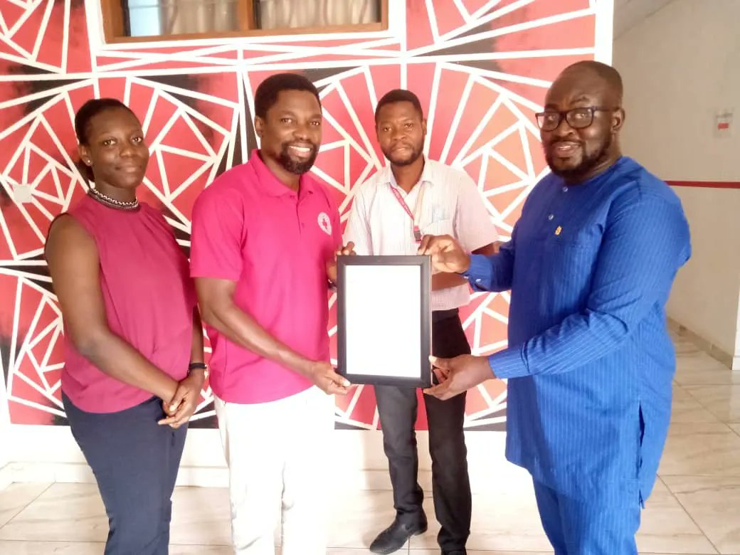 HOSAGHANA's tweet photo. HoSA 101
As part of the national expansion &amp; revival program of the scheme, renewal licenses were presented to the National Cadet Corps, Ghana Scout, Association, Ghana Red Cross Society, Kaneshie Sec Tech School and Aburi Presbyterian Senior High Technical School award centers. https://t.co/GEmfG5s6Fv