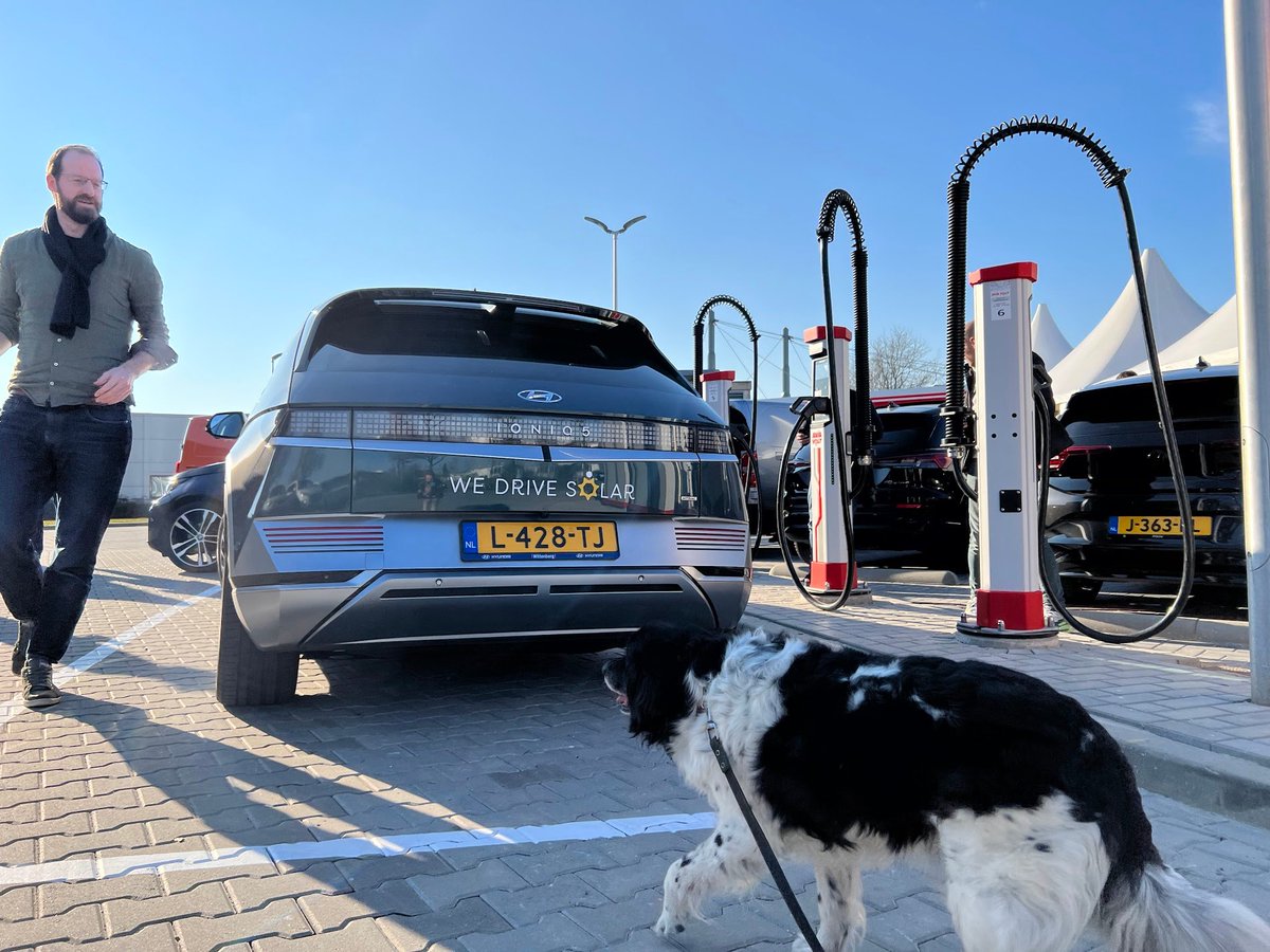 electricfelix's tweet photo. Kempower has arrived to The Netherlands!
What a joyful launch we visited, @gaugericus, Sophia and I took the @WeDriveSolar #IONIQ5 for a spin "to the East". You will find this new #AVIAVOLT hub in Enschede, close to the German border!
⚡️
#alwaysbecharging
#kempower
#netherlands https://t.co/dwhKPguMqE