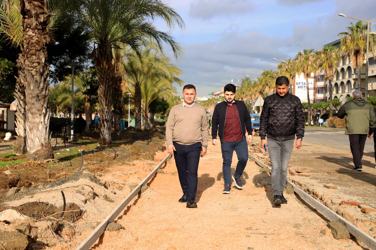 ALANYABLD's tweet photo. Başkanımız Adem Murat Yücel’in trafik yoğunluğunu azaltmak için başlattığı Sahil Bandı Düzenleme Projesi’nde son aşamaya gelindi. Hızla devam eden çalışmalar, turizm sezonu öncesi tamamlanarak vatandaşların kullanımına açılacak.

Ayrıntılar: https://t.co/7zAWZar8sI https://t.co/taCorna8bV