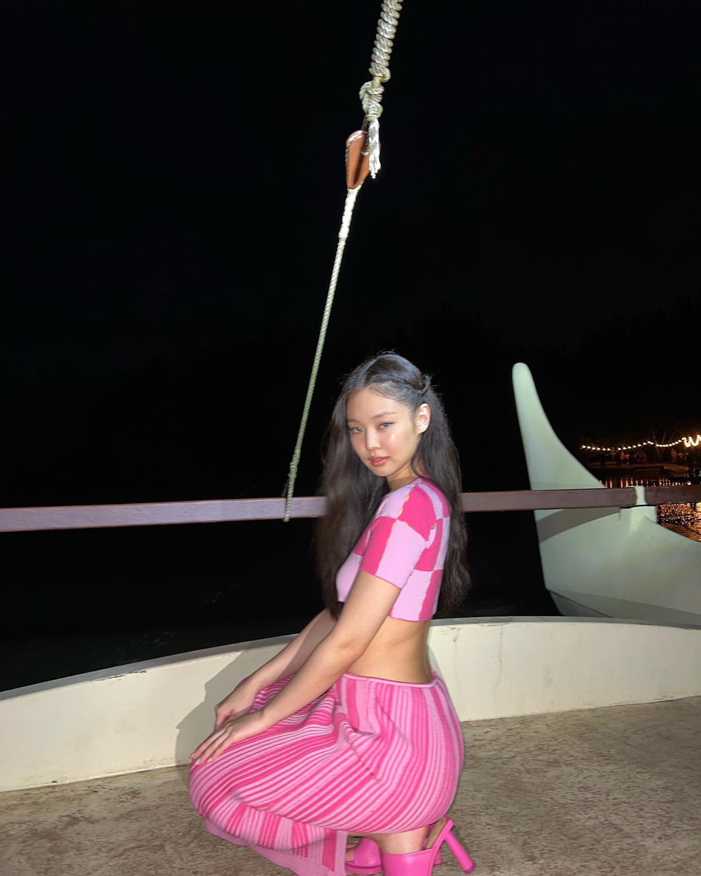 Blackpink's Jennie had the best time at Jacquemus's Hawaii