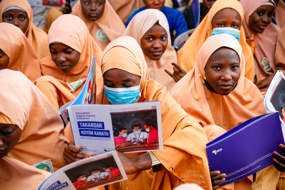 Areai4Africa's tweet photo. The #DigitalLearningManual is available in three languages: English, Yoruba, and Hausa.
This means that students can become acquainted with the use of low-cost offline/digital learning tools without any form of language barrier.
Download the manual here: https://t.co/Mcnl1LoJ1A https://t.co/zwziZGORyk