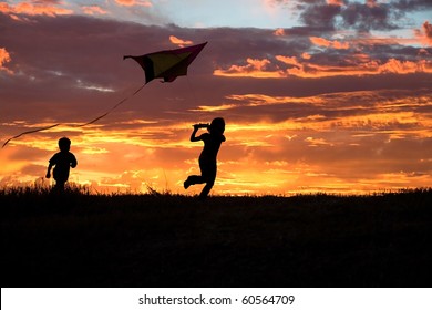 Next taster! Mentee Zareena Subhani <a href="/zareenasubhani/">zareenasubhani</a>  is writing FIREFLIES.  In three words, their MG book is: Twins. Partition. Nature vs Nurture! (ok...4/5 words)
Hear them read at our showcase for #literary #agents and #editors on May 5th. Book your place by DMing <a href="/beretgirl/">Liana Propoggia</a>