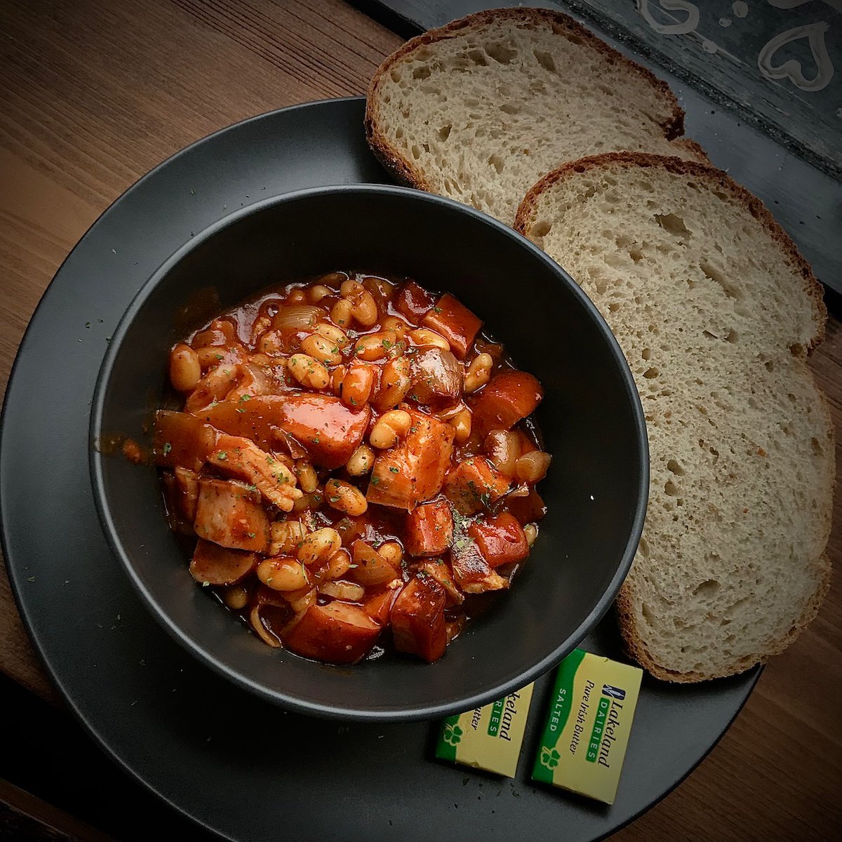 BakeryIdle's tweet photo. Fasolka Po Bretonsku. Baked beans with polish sausage, onions, herbs and spices prepared in a Polish way. Very filling and tasty, served with sourdough bread and butter. Come over and taste it

#fasolkapobretonsku #artisanbakery #theidlebakerycafe #polishbakery #theidlebakery https://t.co/TI3sVlopSq