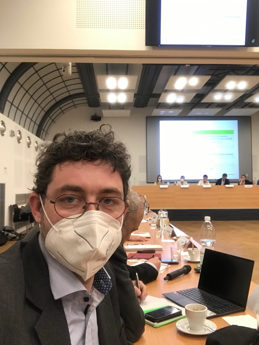 Jako rada vlády jsme doporučili ministryni živ. prostř. <a href="/hubackova_anna/">Anna Hubáčková</a>, aby plán udržitelného rozvoje reagoval na důsledky 🇷🇺 agrese na 🇺🇦.

Je potřeba stavět efektivní a čistou 🇨🇿 a 🇪🇺 energetiku, nastartovat oběhovou ekonomiku či lépe chránit půdu a přírodu, zdroj naší obživy.