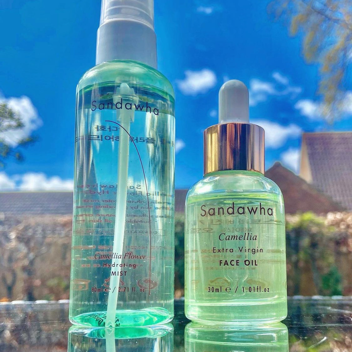 Liefessentials's tweet image. Customer Photos are just what we need to feed our timeline✨
Don’t forget to use the hashtag #lovelief to showcase your products from liefessentials.

Photo credit - @sparkle.everyday

#veganskincare #veganbeauty #organicskincare #crueltyfree #clearskin #cleanskin #skincare