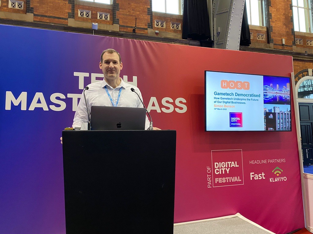 HOSTSalford's tweet photo. Make sure you join us in the Tech Masterclass theatre @DigitalCityFest for "Gamestech Democratised: How Gamestech Underpins the Future of Our Digital Businesses" with @SimonMBenson .
You really don't want to miss out!
#immersive #dcf2022 #technology #gamestech #gaming https://t.co/peeUP49UAG