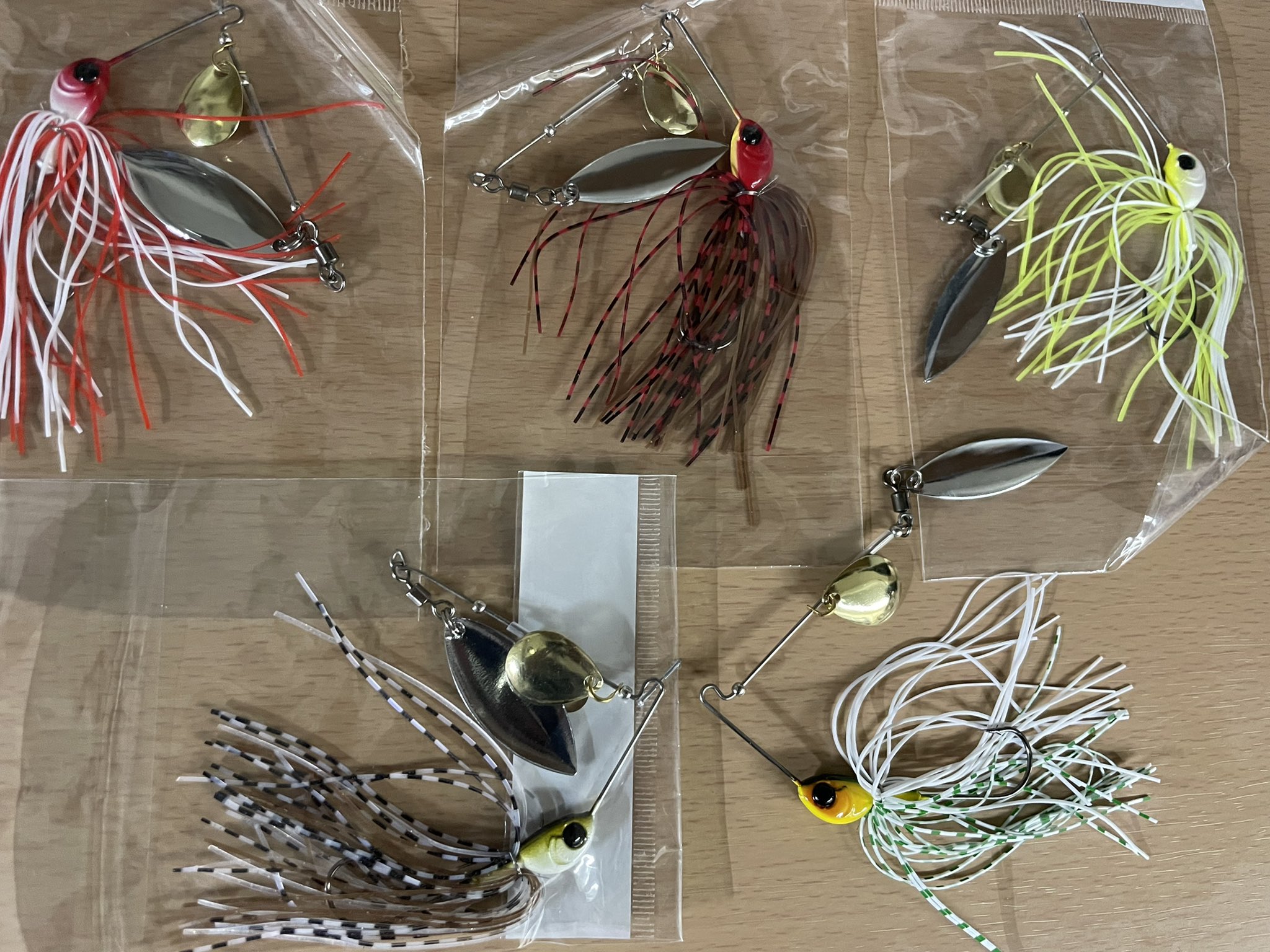 バス釣りにハマったアラフォー Amazonの1番安い やつ スピナベ12g 5個入 1 199円 1個あたり240円切り しかも昨晩にポチッて今日の昼間届くって 便利で安い世の中凄いです 針先は正直怪しい感じなんでチェックと場合によっては研いだ方が良さそう あと バス釣りにハマったアラフォー Amazonの1番安い やつ スピナベ12g 5個入 1 199円 1個あたり240円切り しかも昨晩にポチッて今日の昼間届くって 便利で安い世の中凄いです 針先は正直怪しい感じなんでチェックと場合によっては研いだ方が良さそう あと