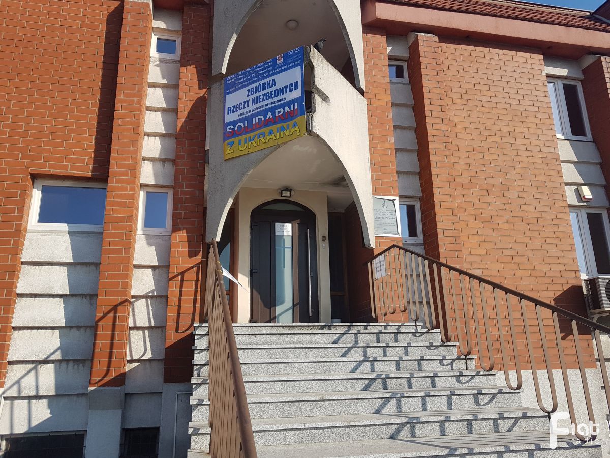 (Pomoc Archidiecezji Częstochowskiej dla uchodźców z Ukrainy) na  - fiat.fm/kosciol/pomoc-…