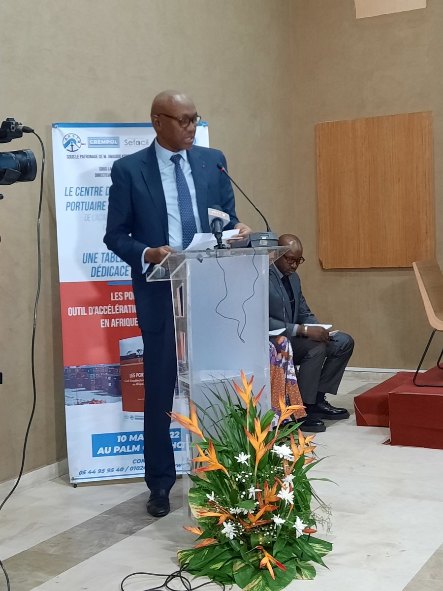 Yann_Sefacil's tweet photo. Inauguration officielle sous le haut patronage du Ministre des transports SE Amadou Kone du Tome VI sur les ports secs ce jour à Abidjan devant un panel impressionnant d'opérateurs comme #SOGENA #CMA-CGM #BOLLORE #AXELCIUM #DATOPI #PAA #PASP #ADB #BOAD #CPCS https://t.co/j2I9USpkcU
