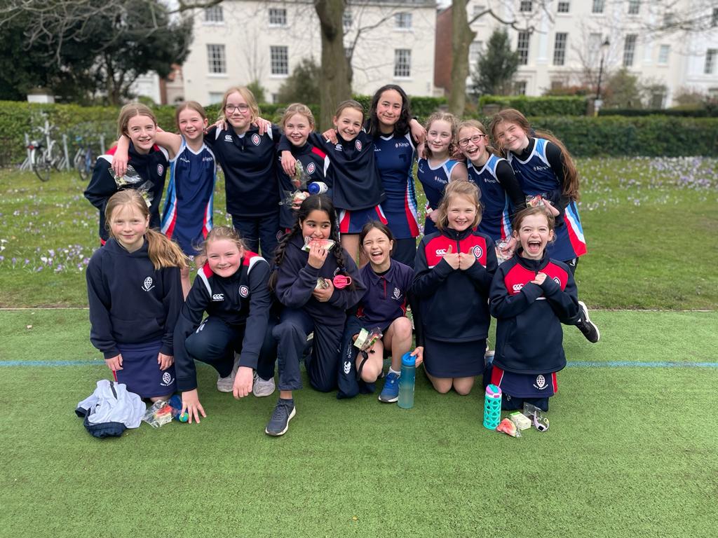 KingsStAlbans's tweet photo. Well done to the U11 and U10 netball teams who played RGS Springfield yesterday. They had a wonderful afternoon, played lots of netball and chatted with new friends. Thank you @RGSSpringfield
#netballrules #Sport #Prepschool #Worcester #ShapedByKings https://t.co/X6ZHIz9l3J