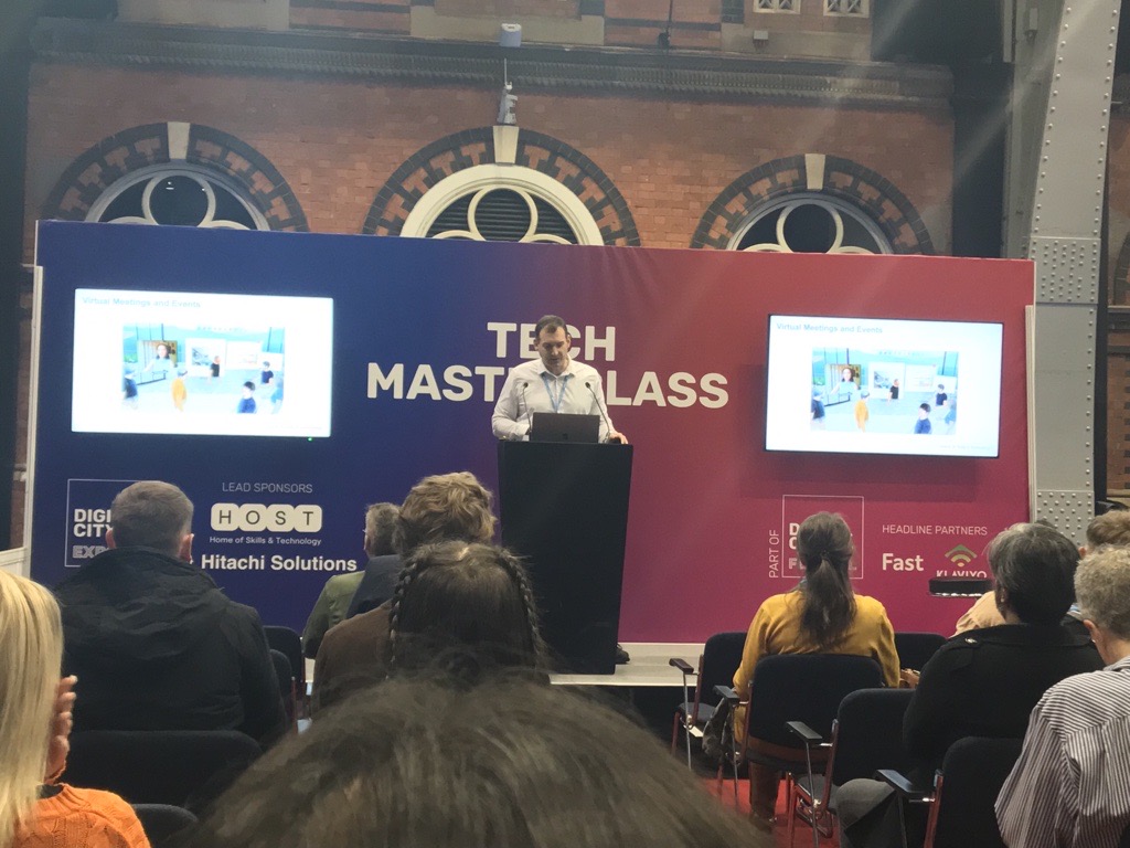 HOSTSalford's tweet photo. "Gamestech is not just for games and is now democratised across many industries. Manchester in particular has a very strong Gamestech eco-system."
@SimonMBenson
#unity3d #gamestech #immersive #dcf2022 #Esports https://t.co/UqFS5kJ7Yg