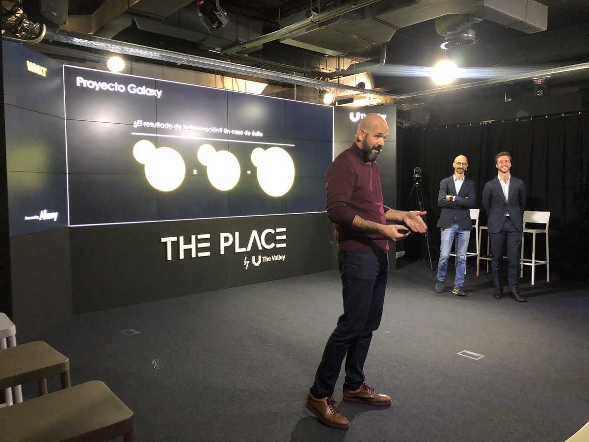 AlkemyIberia's tweet photo. Oscar García, Chief Digital Officer de @parquesreunidos: “hemos conseguido más de lo que esperábamos, seguro mejoráremos y seguiremos consiguiendo muchas cosas” #WNXT #AlkemyIberia #MarketingDigital #Future #Innovation https://t.co/iBqzTXpaXB