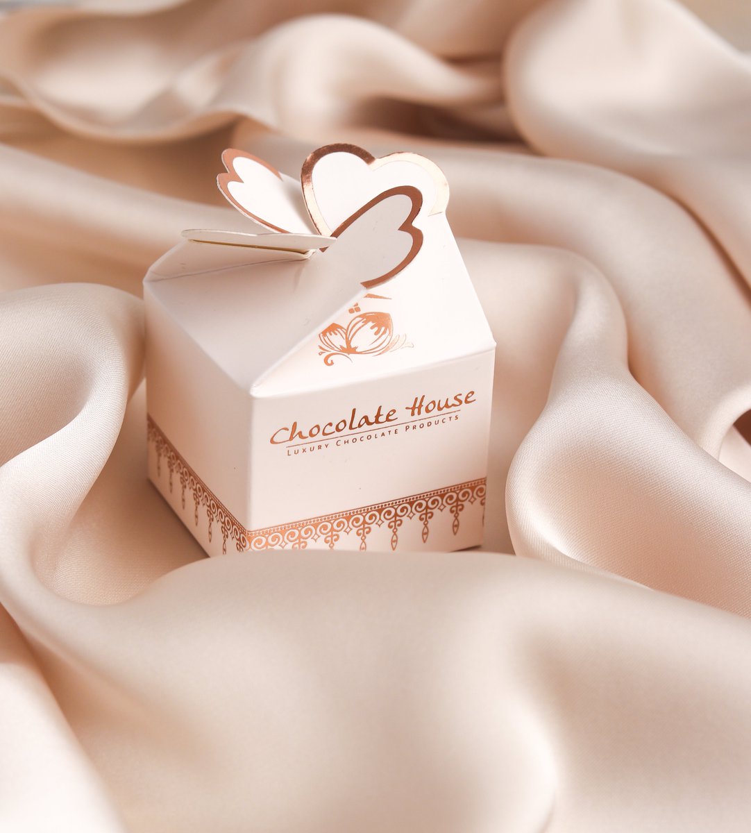 shift4ads's tweet photo. من أعمالنا، إدارة مواقع التواصل الاجتماعي والتصوير الدعائي لصالح Chocolate house، استمتعنا بالعمل معهم. ✨

• عينة من أعمالنا في التصوير الدعائي.

للمزيد تواصل معنا:
https://t.co/q8upVJVrHm

#socialmedia #marketing #graphic_design #shift_co #logo  #branding #facebook https://t.co/TYZ6YJrIXn