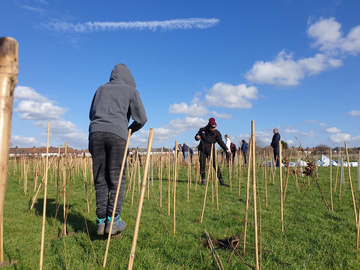Big thanks to BD Cycling Club who joined our Parsloes Park #ForestofThanks tree planting. They offer 1 month FREE kids trial +bike hire so everyone can learn to cycle, have fun &amp; be active. More info email: 
Barkinganddagenhamcyclingclub@gmail.com🚴‍♀️🚴‍♂️🚴  FB: @barkinganddagenhamcc