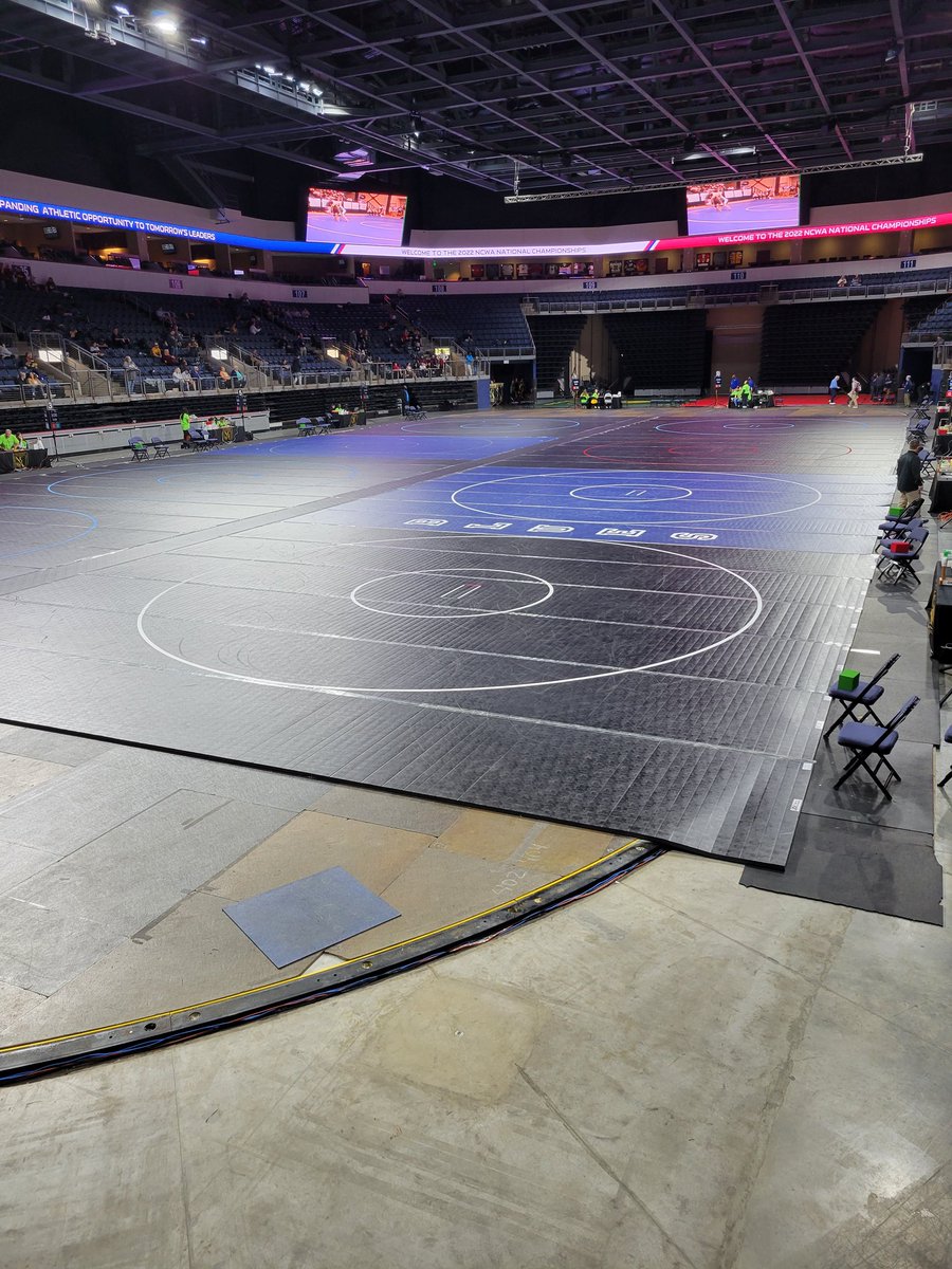 TempleWrestlin1's tweet photo. NCWA Nationals - Allen, TX... 10 mats Day 1, Let's Gooooo! #HoosNext!? https://t.co/OKt0z0VgMf