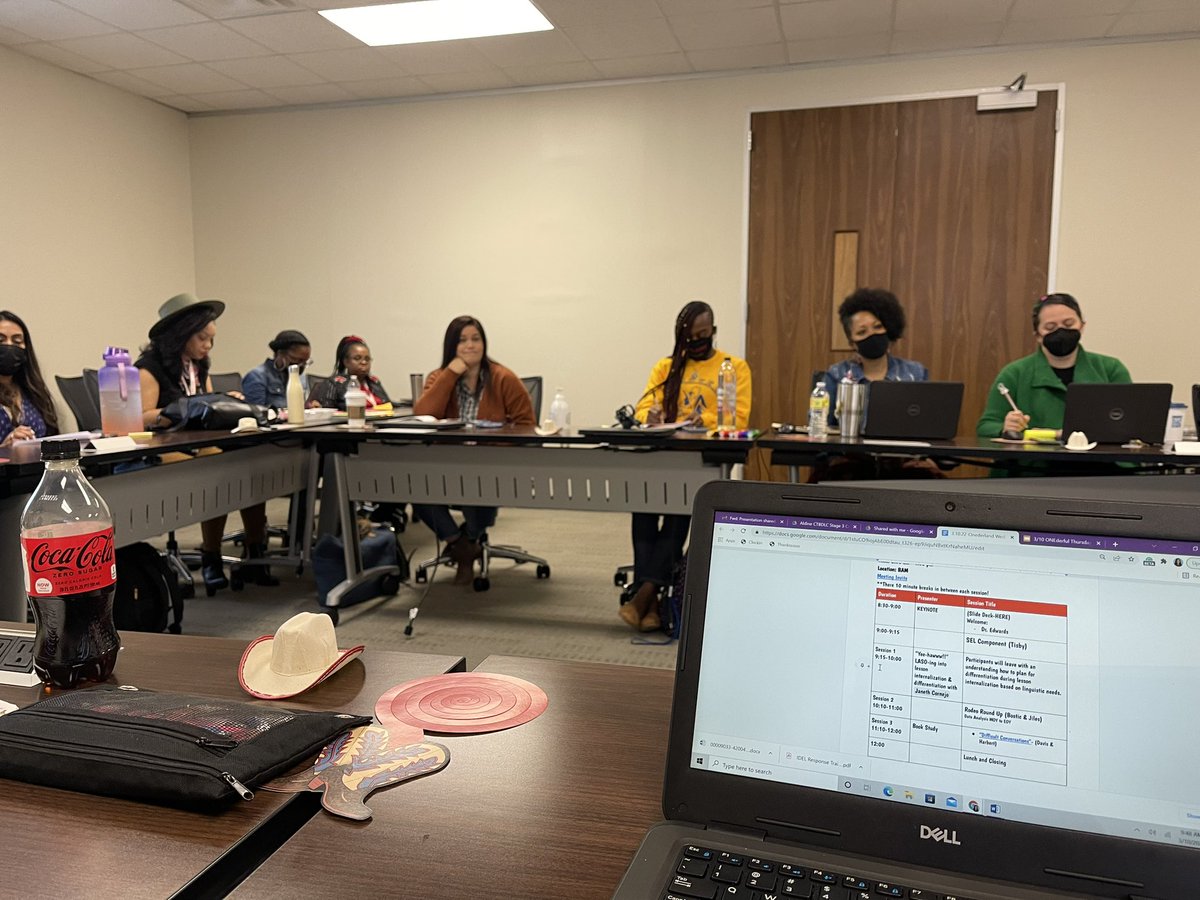 ThePowerofTeam1's tweet photo. Lassoing Lesson Internalization &amp; Differentiation  w/@JanethLovsBooks 

Thank you for this amazing presentation! https://t.co/cATj82NbSS