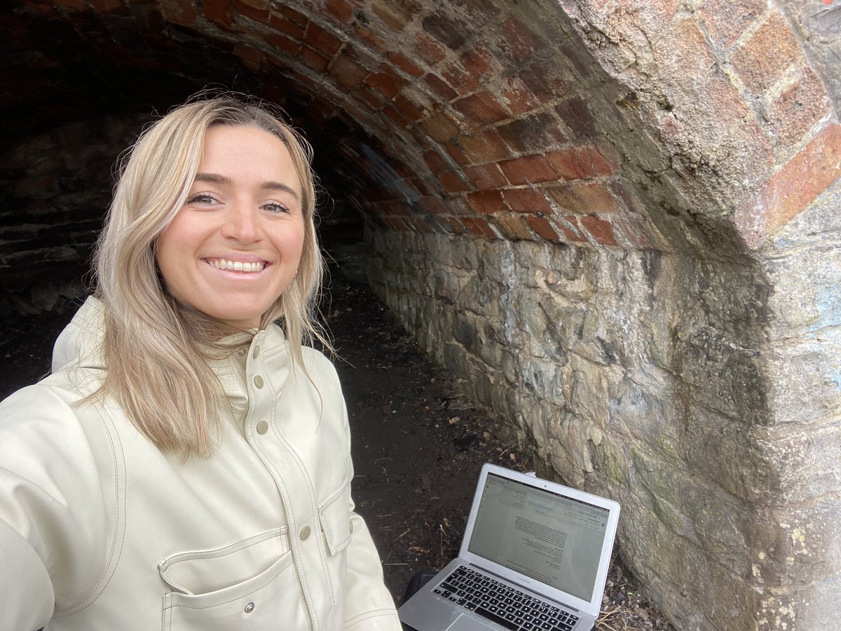The joys of remote reporting! My very rainy (and glamorous) newsroom in Barry today reporting on environmental campaigners trying to stop sewage from going into Old Harbour + Watchtower Bays for <a href="/BroadcastCJS/">CJS News</a>