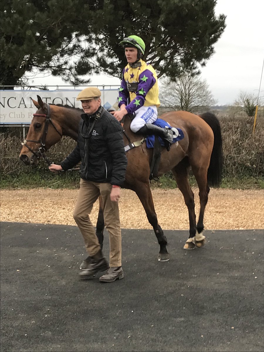 DDennisracing's tweet photo. Well done to Just Toby โฆ@charliet0ddโฉ who wins nicely โฆ@wincantonracesโฉ #flyingform #winners https://t.co/mVBA2jAUKM