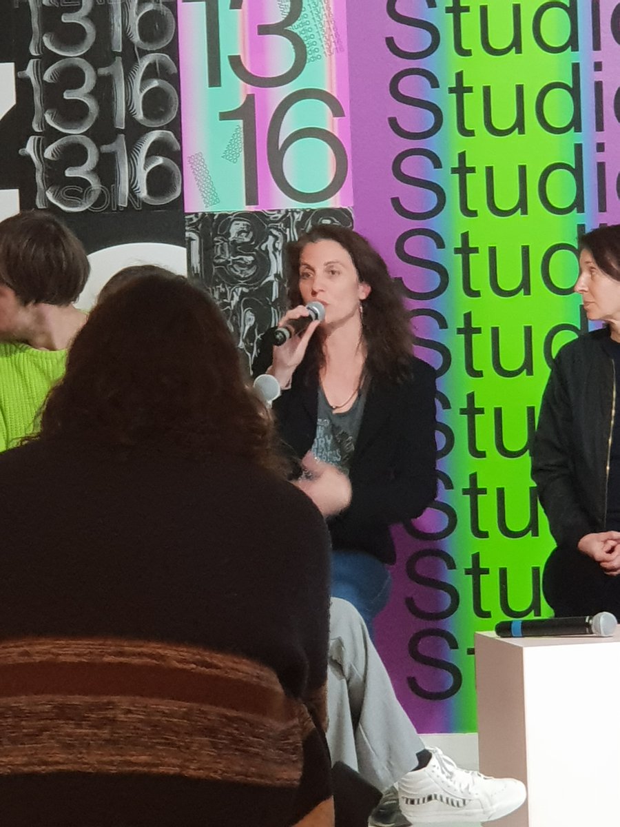 CollectifArgos's tweet photo. Nous étions au @CentrePompidou hier, pour le tout premier talk du #Studio1316 

Aude Raux et @CecileArgos ont parlé du travail du Collectif, de la durée documentaire (4 ans pour un projet 😱), de l'impact du quotidien... 
Un échange passionnant à retrouver sur l'insta du Studio https://t.co/ClQhSzc2As
