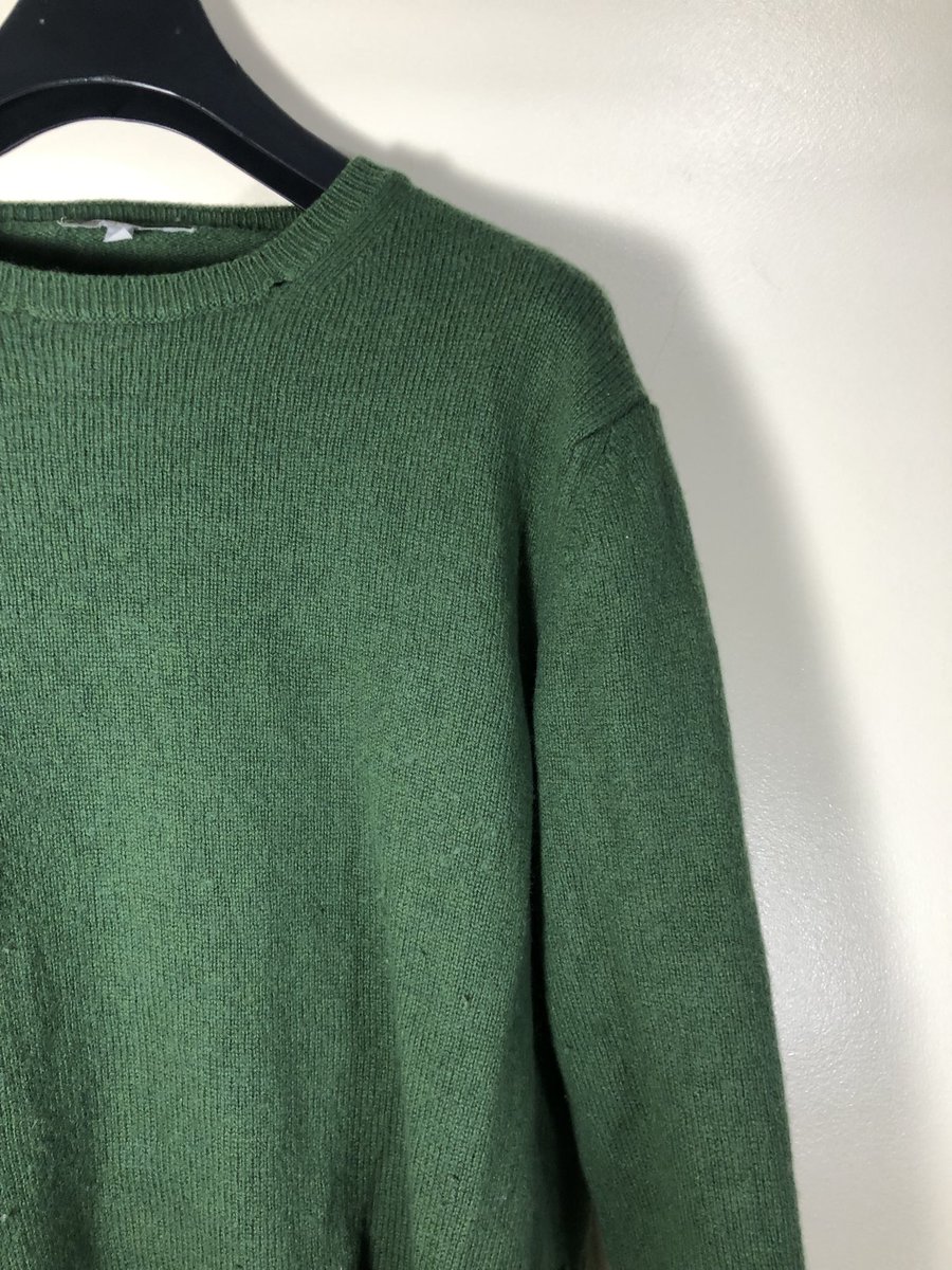thriftlotus's tweet photo. Vintage green pullover
Size:L(64cm*53cm)
Brand:OVS https://t.co/9rqkdktln8