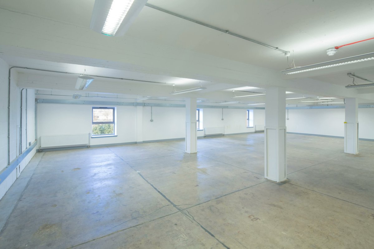 WhiskyBond's tweet image. Looking for a new workspace for your creative business? Our versatile spaces in a range of sizes offer the perfect home for office, production, storage and meeting space. Come and see for yourself - email hello@thewhiskybond.co.uk for a viewing. (Photo credit @_AbstractCanvas)