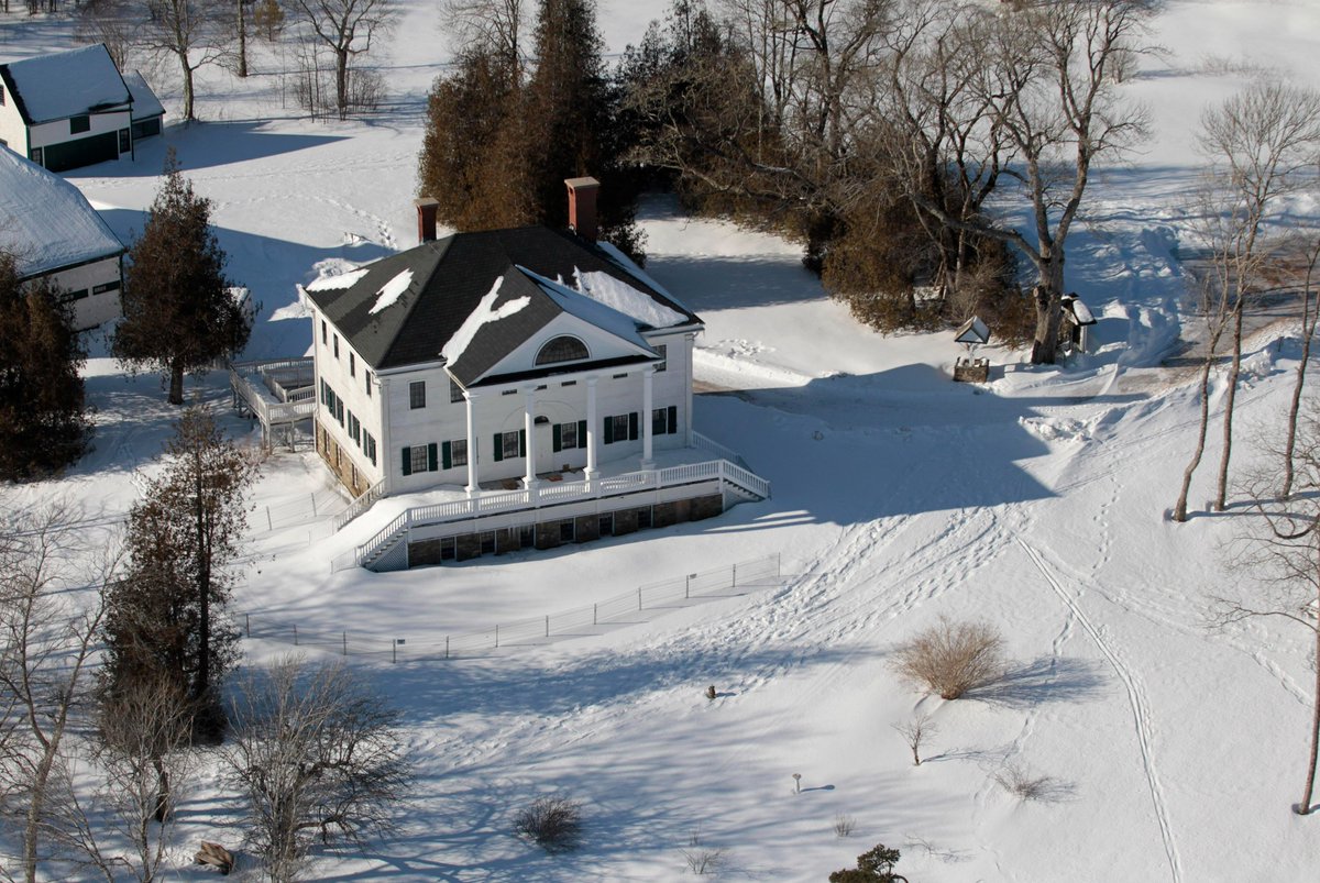 Spring is in the air. Get outside this #MarchBreak with a visit to <a href="/RossFarmMuseum/">Ross Farm Museum</a> Museum or a hike on the trails <a href="/UniackeEstate/">Uniacke Estate</a> museum.novascotia.ca/blog/march-bre…