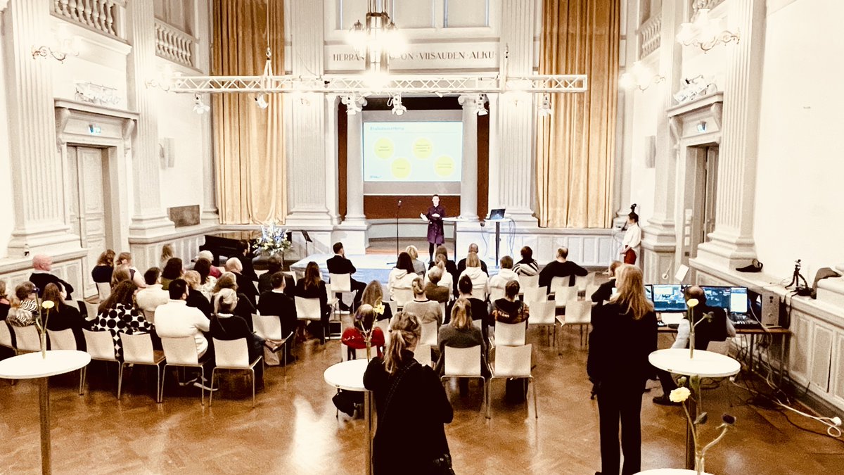 sfv_forening's tweet photo. En sista omgång med extra festlig inramning har börjat. De tävlande lagen har under flera månader filat på idéerna. #sfvstart https://t.co/wFRbrXsBnV