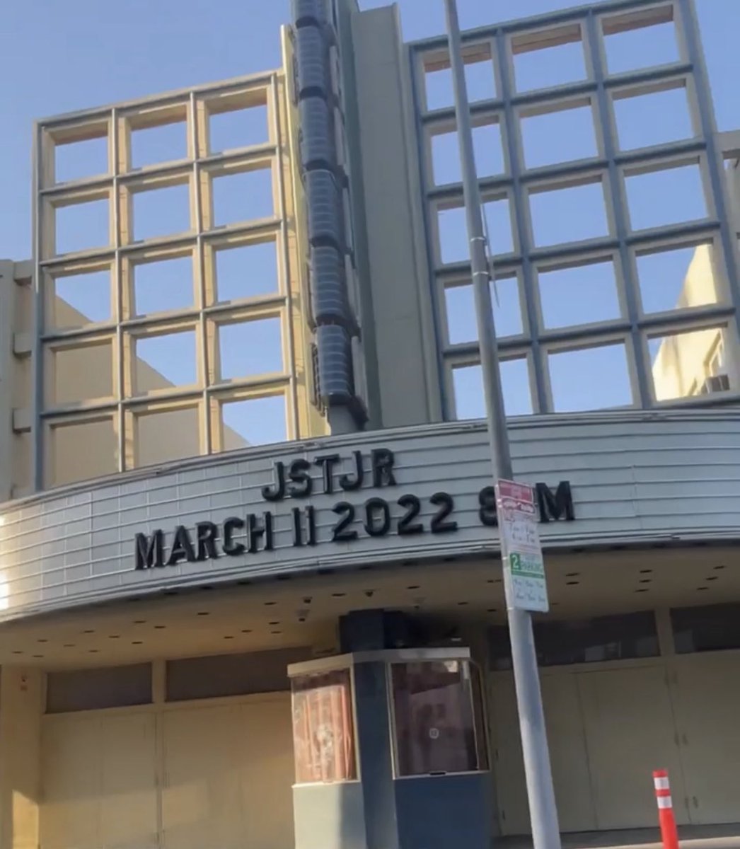 Los Angeles.. moved here 6 years ago throwing parties with my friends. Just taking a moment to soak it all in.