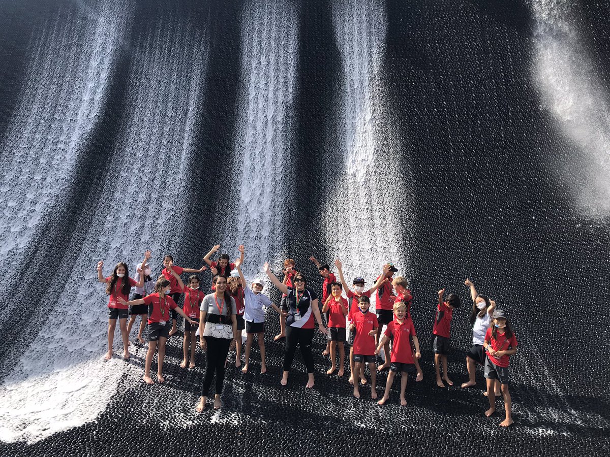 There’s something magical about the @expo2020dubai water feature. We absolutely loved it! #ProudlyTaaleem