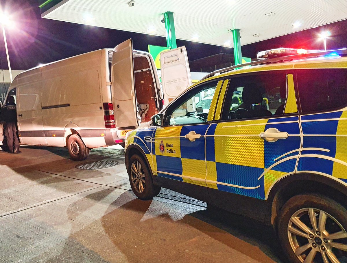 KentSpecials's tweet photo. Make #Kent a hostile environment for travelling criminals to enter? 
Ohhh go on then! 

#SCDOGS spotted this sus van near #Swanley. 

Van confirmed stolen a few days prior, on false plates.
Suspected stolen car dismantled in the back.
Multiple driving offences 

2 in custody.

TB https://t.co/l4WQf7RdoE