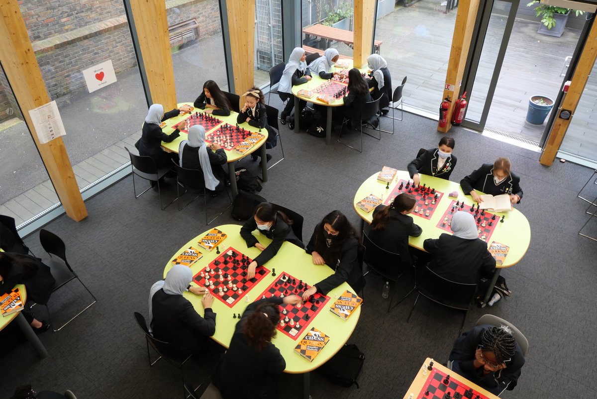 SBonnellSchool's tweet photo. More images capturing the amazing moment of our girls with the 2x US Women's chess champ @JenShahade. ♟️😃#SBGirlsWhoCan #Chess #LifeAtSB https://t.co/5z15ypHvxT