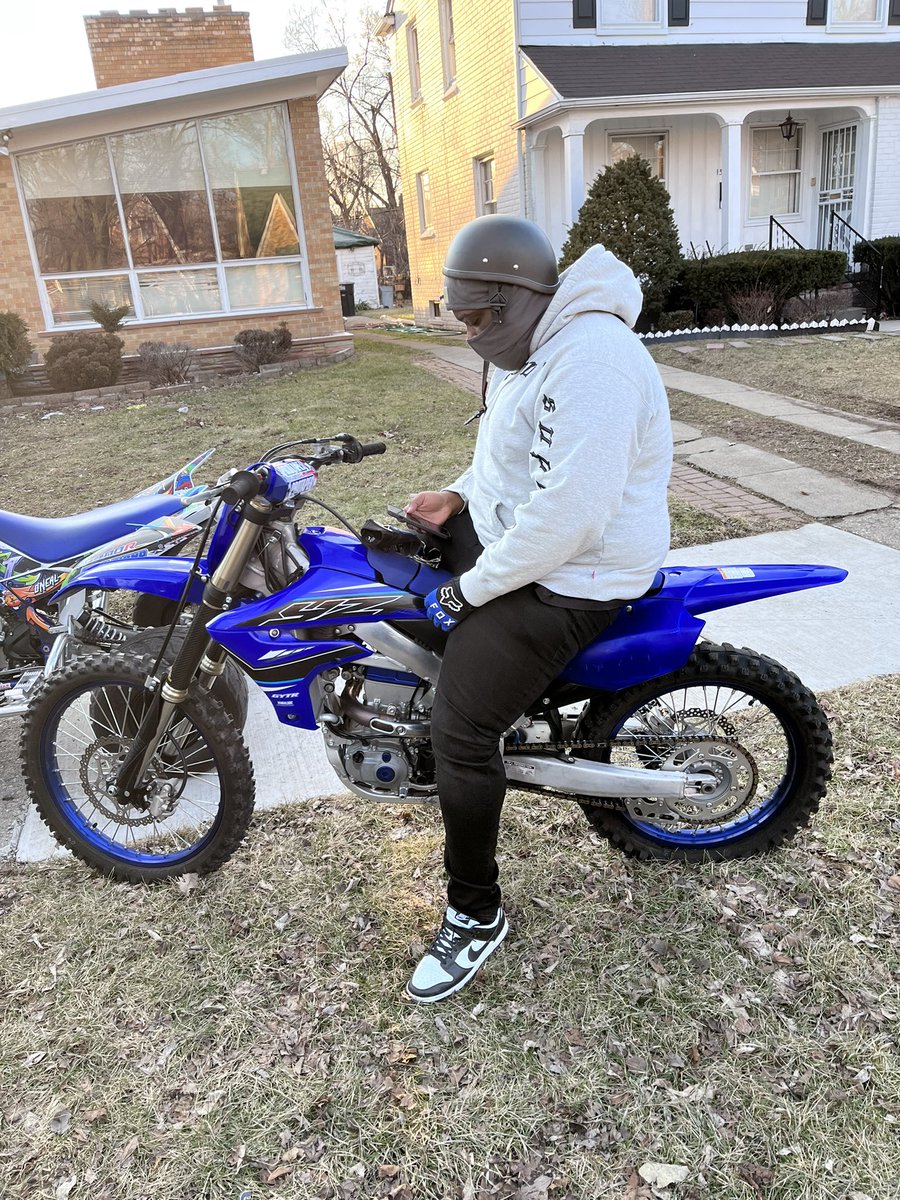 BANDMAN_ROB's tweet image. Stick to the models #yzf450 🏍