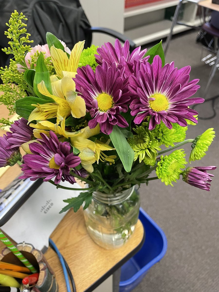 Charlie Sines tweet media